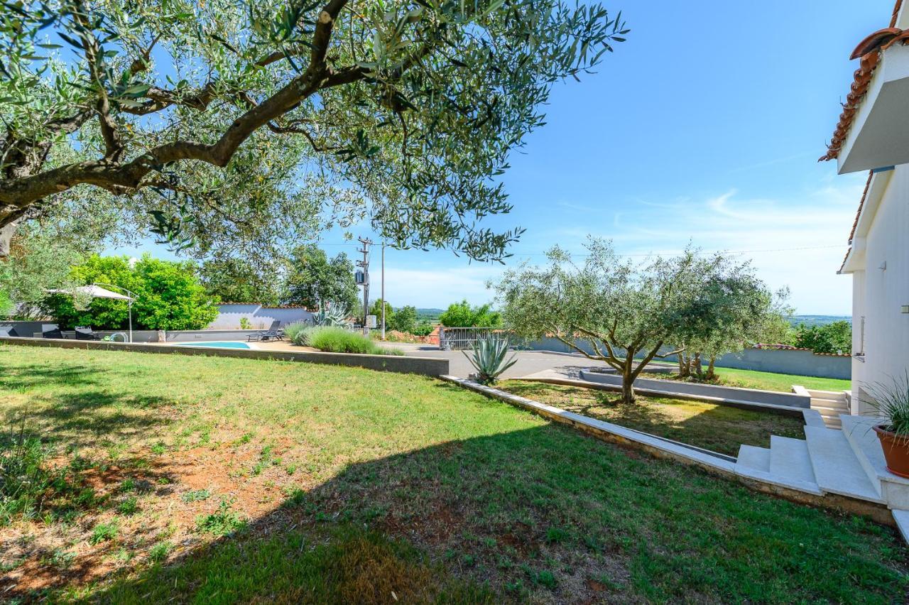 Villa Elisa Kaštelir エクステリア 写真