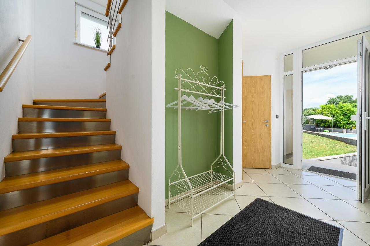 Villa Elisa Kaštelir エクステリア 写真